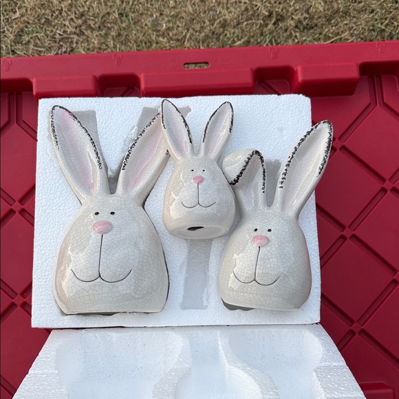 Kirklands White Bunny Heads Set - Picture 3 of 5